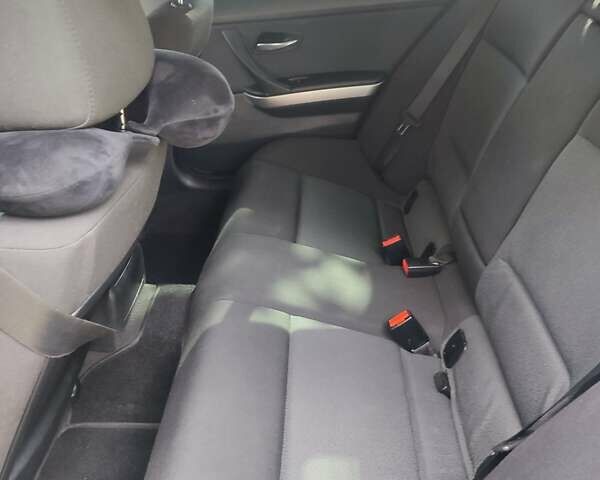 Сірий БМВ 3 Серія, об'ємом двигуна 2 л та пробігом 221 тис. км за 6200 $, фото 3 на Automoto.ua