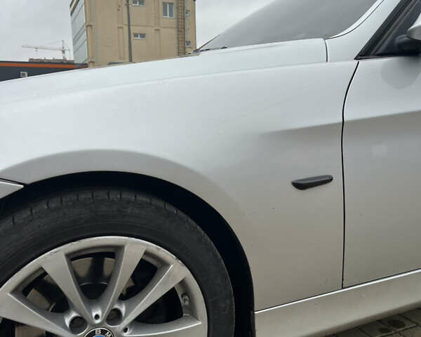 Серый БМВ 3 Серия, объемом двигателя 2 л и пробегом 280 тыс. км за 7200 $, фото 14 на Automoto.ua