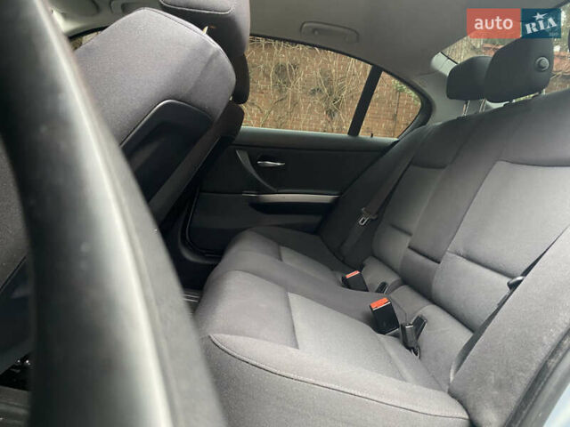 Серый БМВ 3 Серия, объемом двигателя 2 л и пробегом 217 тыс. км за 8500 $, фото 96 на Automoto.ua
