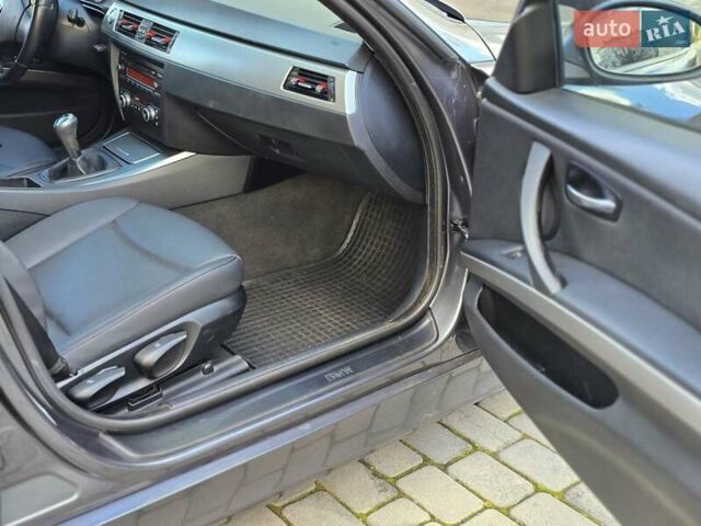 Серый БМВ 3 Серия, объемом двигателя 2 л и пробегом 238 тыс. км за 6900 $, фото 18 на Automoto.ua