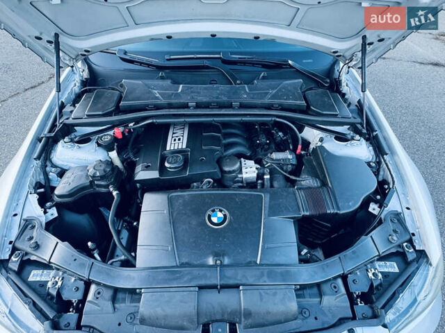 Серый БМВ 3 Серия, объемом двигателя 2 л и пробегом 223 тыс. км за 7800 $, фото 29 на Automoto.ua