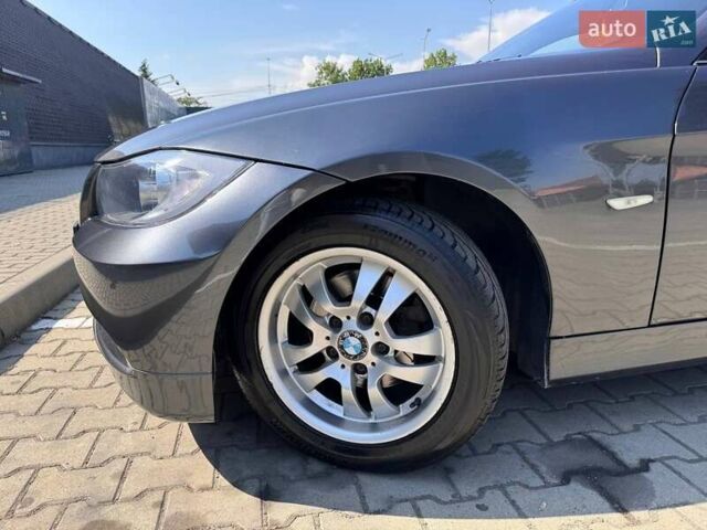 Серый БМВ 3 Серия, объемом двигателя 2 л и пробегом 280 тыс. км за 7100 $, фото 21 на Automoto.ua