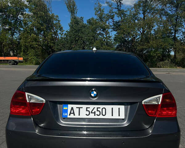Серый БМВ 3 Серия, объемом двигателя 1.6 л и пробегом 305 тыс. км за 6800 $, фото 3 на Automoto.ua