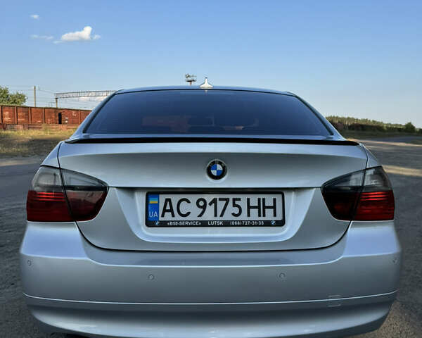 Серый БМВ 3 Серия, объемом двигателя 2 л и пробегом 331 тыс. км за 9999 $, фото 5 на Automoto.ua