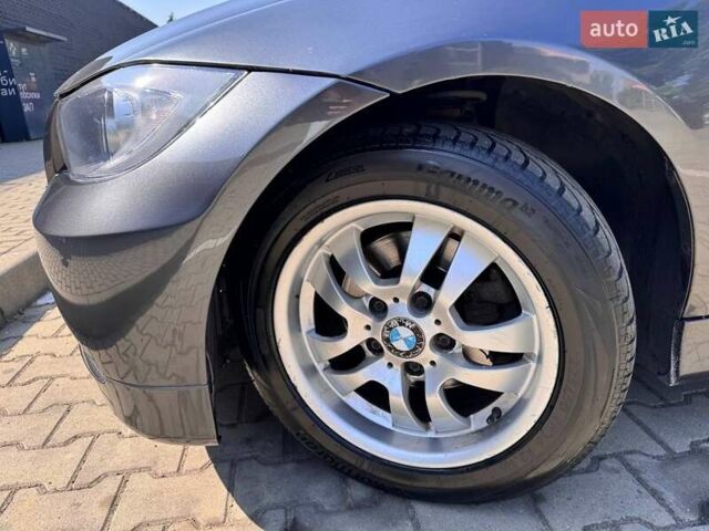 Серый БМВ 3 Серия, объемом двигателя 2 л и пробегом 280 тыс. км за 7100 $, фото 22 на Automoto.ua