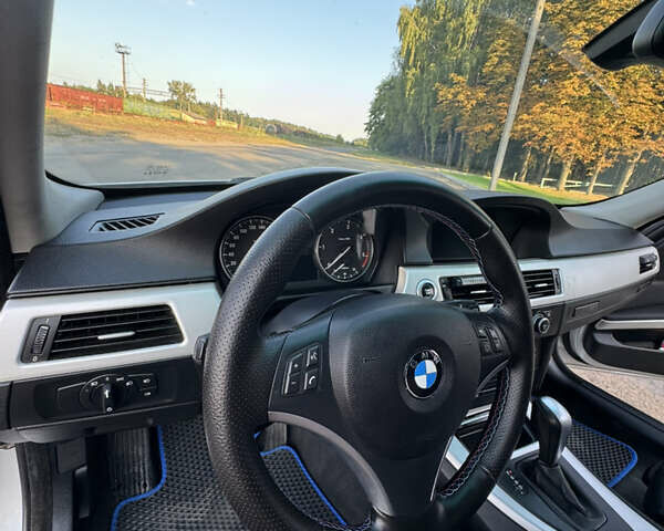 Серый БМВ 3 Серия, объемом двигателя 2 л и пробегом 331 тыс. км за 9999 $, фото 11 на Automoto.ua