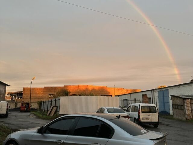 Серый БМВ 3 Серия, объемом двигателя 0 л и пробегом 230 тыс. км за 10200 $, фото 2 на Automoto.ua