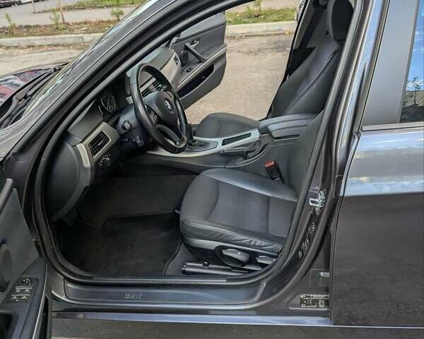 Серый БМВ 3 Серия, объемом двигателя 2 л и пробегом 267 тыс. км за 8700 $, фото 32 на Automoto.ua