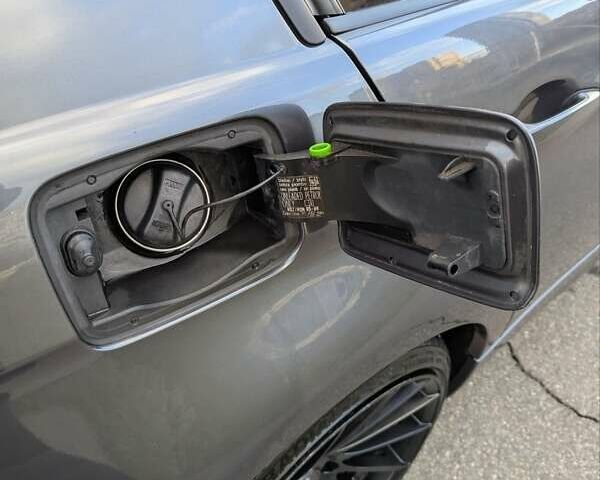 Серый БМВ 3 Серия, объемом двигателя 2 л и пробегом 267 тыс. км за 8700 $, фото 22 на Automoto.ua