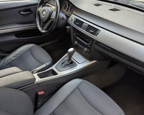 Серый БМВ 3 Серия, объемом двигателя 2 л и пробегом 267 тыс. км за 8700 $, фото 8 на Automoto.ua