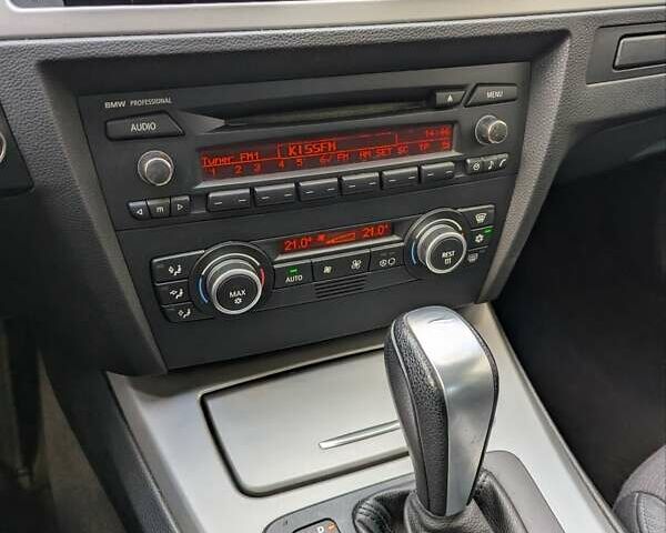 Серый БМВ 3 Серия, объемом двигателя 2 л и пробегом 267 тыс. км за 8700 $, фото 9 на Automoto.ua