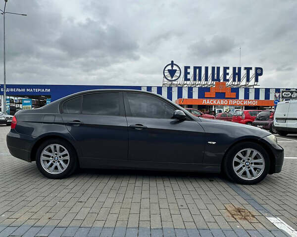 Серый БМВ 3 Серия, объемом двигателя 2 л и пробегом 230 тыс. км за 7950 $, фото 3 на Automoto.ua