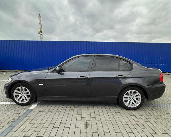 Серый БМВ 3 Серия, объемом двигателя 2 л и пробегом 230 тыс. км за 7950 $, фото 7 на Automoto.ua