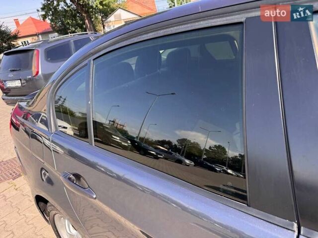 Серый БМВ 3 Серия, объемом двигателя 2 л и пробегом 280 тыс. км за 7100 $, фото 9 на Automoto.ua