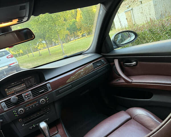 Серый БМВ 3 Серия, объемом двигателя 2 л и пробегом 146 тыс. км за 9800 $, фото 7 на Automoto.ua