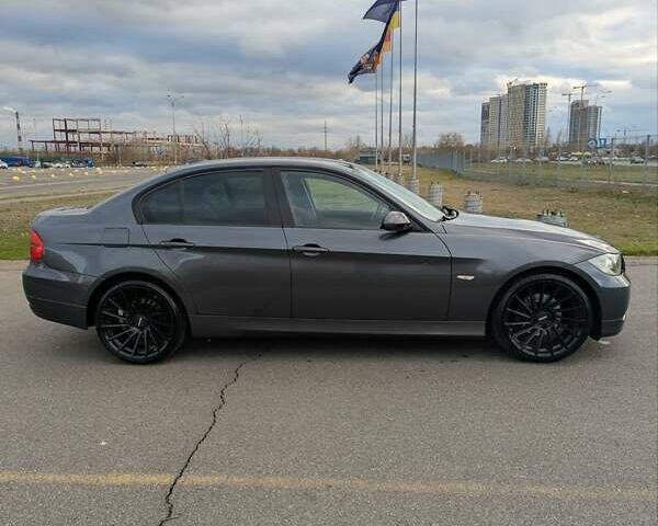 Серый БМВ 3 Серия, объемом двигателя 2 л и пробегом 267 тыс. км за 8700 $, фото 14 на Automoto.ua