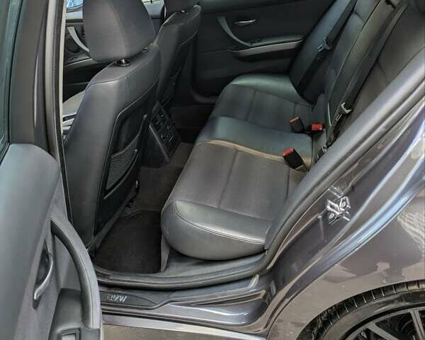 Серый БМВ 3 Серия, объемом двигателя 2 л и пробегом 267 тыс. км за 8700 $, фото 41 на Automoto.ua