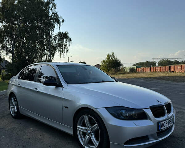 Серый БМВ 3 Серия, объемом двигателя 2 л и пробегом 331 тыс. км за 9999 $, фото 8 на Automoto.ua