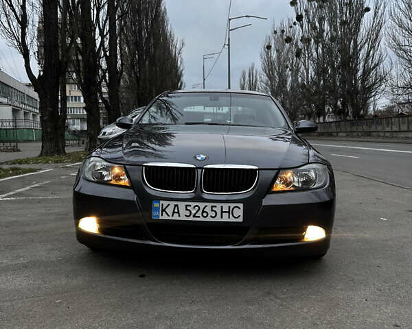 Сірий БМВ 3 Серія, об'ємом двигуна 2 л та пробігом 325 тис. км за 7900 $, фото 1 на Automoto.ua