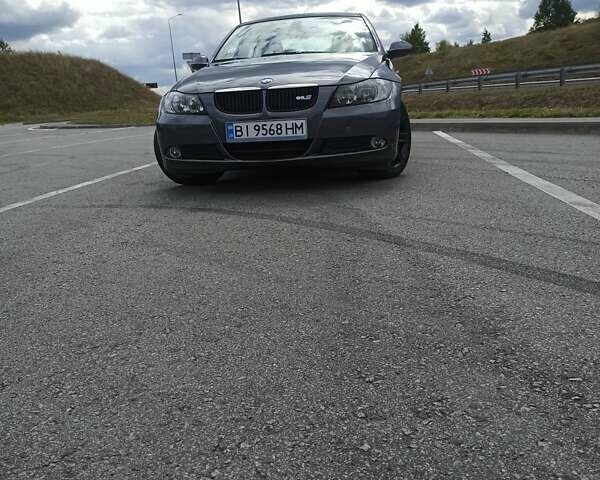 Серый БМВ 3 Серия, объемом двигателя 2 л и пробегом 144 тыс. км за 8500 $, фото 7 на Automoto.ua