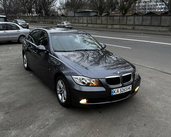 Сірий БМВ 3 Серія, об'ємом двигуна 2 л та пробігом 325 тис. км за 7900 $, фото 3 на Automoto.ua