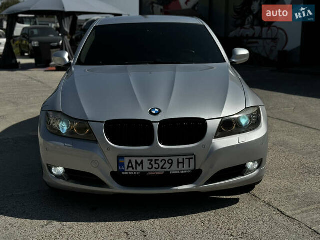 Серый БМВ 3 Серия, объемом двигателя 3 л и пробегом 250 тыс. км за 8500 $, фото 4 на Automoto.ua