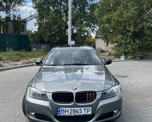 Серый БМВ 3 Серия, объемом двигателя 2.5 л и пробегом 176 тыс. км за 9100 $, фото 33 на Automoto.ua