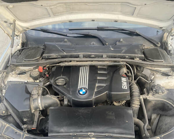 Серый БМВ 3 Серия, объемом двигателя 2 л и пробегом 286 тыс. км за 9000 $, фото 15 на Automoto.ua