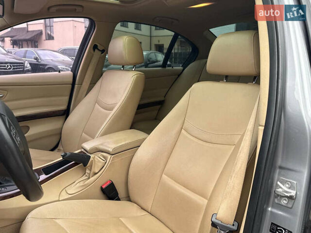 Сірий БМВ 3 Серія, об'ємом двигуна 2 л та пробігом 221 тис. км за 8500 $, фото 33 на Automoto.ua