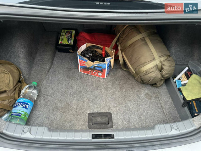 Серый БМВ 3 Серия, объемом двигателя 2.5 л и пробегом 176 тыс. км за 9100 $, фото 7 на Automoto.ua