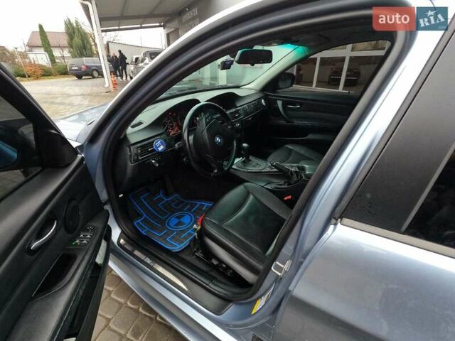 Сірий БМВ 3 Серія, об'ємом двигуна 3 л та пробігом 154 тис. км за 11000 $, фото 3 на Automoto.ua