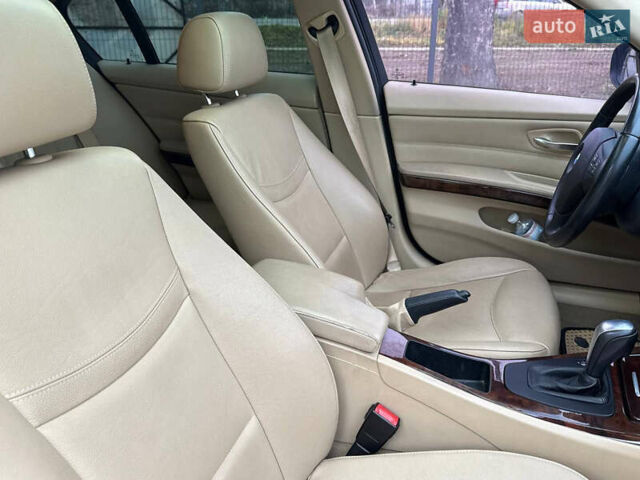 Сірий БМВ 3 Серія, об'ємом двигуна 2 л та пробігом 221 тис. км за 8500 $, фото 55 на Automoto.ua