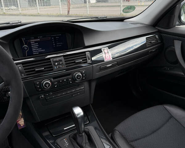 Серый БМВ 3 Серия, объемом двигателя 2 л и пробегом 247 тыс. км за 10590 $, фото 24 на Automoto.ua