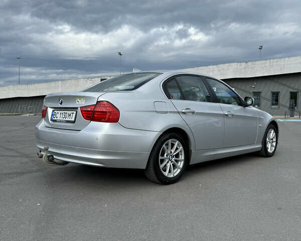 Серый БМВ 3 Серия, объемом двигателя 2 л и пробегом 247 тыс. км за 10590 $, фото 5 на Automoto.ua