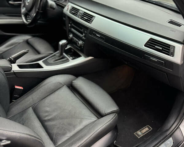 Серый БМВ 3 Серия, объемом двигателя 3 л и пробегом 224 тыс. км за 8450 $, фото 5 на Automoto.ua