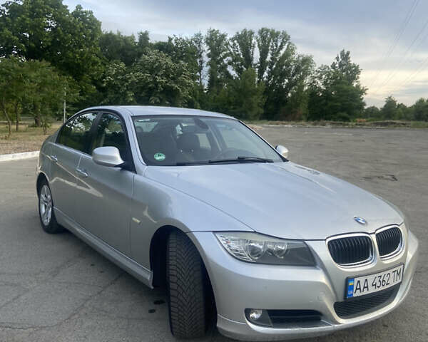 Серый БМВ 3 Серия, объемом двигателя 2 л и пробегом 286 тыс. км за 9000 $, фото 5 на Automoto.ua