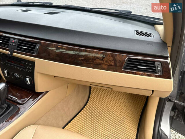 Сірий БМВ 3 Серія, об'ємом двигуна 2 л та пробігом 221 тис. км за 8500 $, фото 53 на Automoto.ua