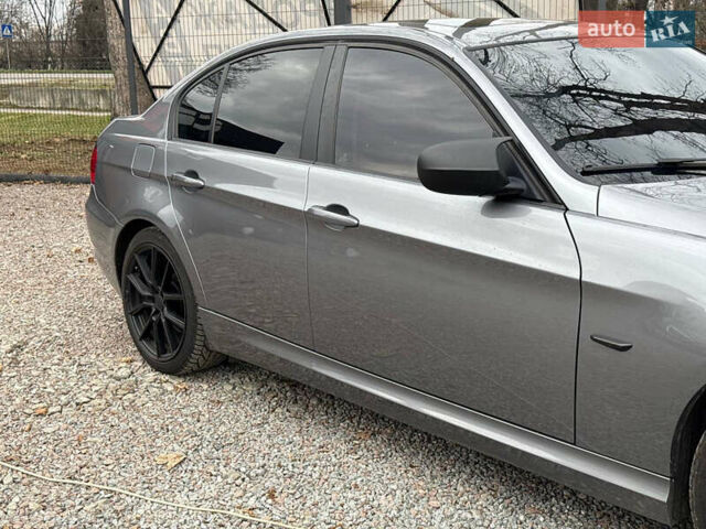 Сірий БМВ 3 Серія, об'ємом двигуна 2 л та пробігом 221 тис. км за 8500 $, фото 20 на Automoto.ua