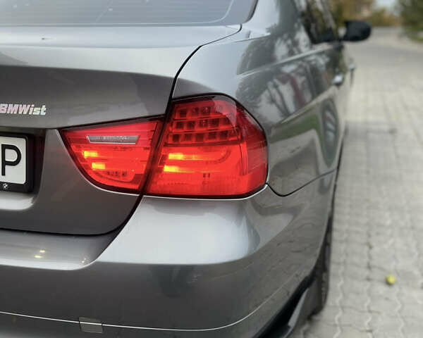 Серый БМВ 3 Серия, объемом двигателя 2.5 л и пробегом 176 тыс. км за 9100 $, фото 14 на Automoto.ua