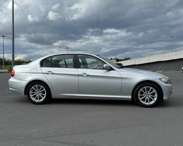 Серый БМВ 3 Серия, объемом двигателя 2 л и пробегом 247 тыс. км за 10590 $, фото 4 на Automoto.ua