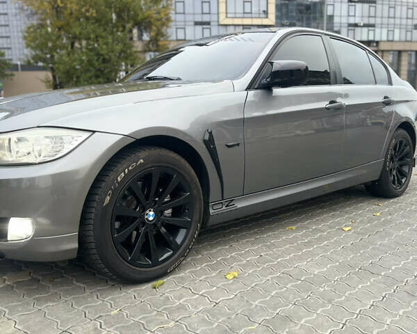 Серый БМВ 3 Серия, объемом двигателя 2.5 л и пробегом 176 тыс. км за 9100 $, фото 11 на Automoto.ua