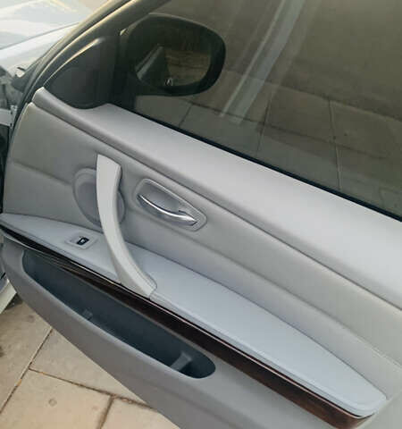 Серый БМВ 3 Серия, объемом двигателя 3 л и пробегом 300 тыс. км за 9999 $, фото 16 на Automoto.ua