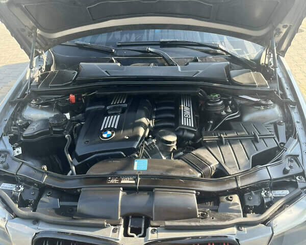 Серый БМВ 3 Серия, объемом двигателя 2.5 л и пробегом 176 тыс. км за 9100 $, фото 34 на Automoto.ua