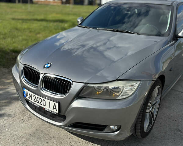 Серый БМВ 3 Серия, объемом двигателя 3 л и пробегом 188 тыс. км за 9550 $, фото 9 на Automoto.ua