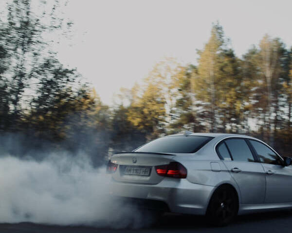 Серый БМВ 3 Серия, объемом двигателя 2 л и пробегом 252 тыс. км за 12700 $, фото 25 на Automoto.ua