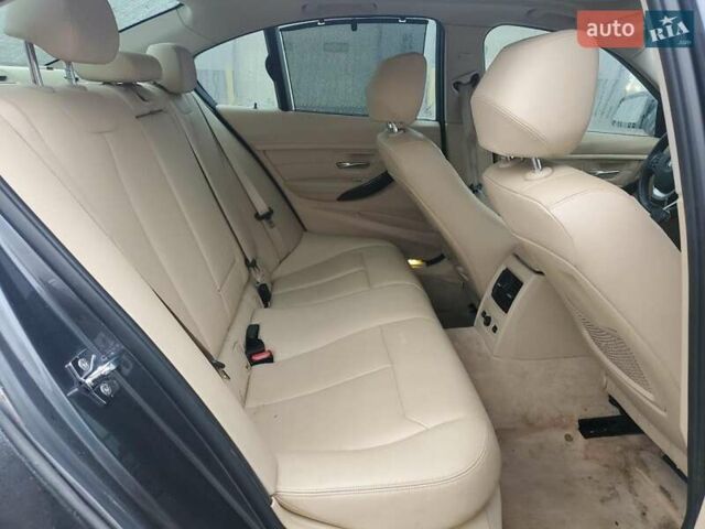 Сірий БМВ 3 Серія, об'ємом двигуна 2 л та пробігом 84 тис. км за 1900 $, фото 9 на Automoto.ua