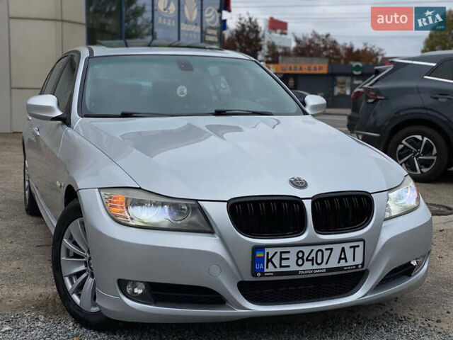 Серый БМВ 3 Серия, объемом двигателя 3 л и пробегом 227 тыс. км за 7999 $, фото 2 на Automoto.ua