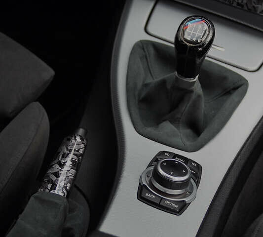 Серый БМВ 3 Серия, объемом двигателя 2 л и пробегом 252 тыс. км за 12700 $, фото 13 на Automoto.ua