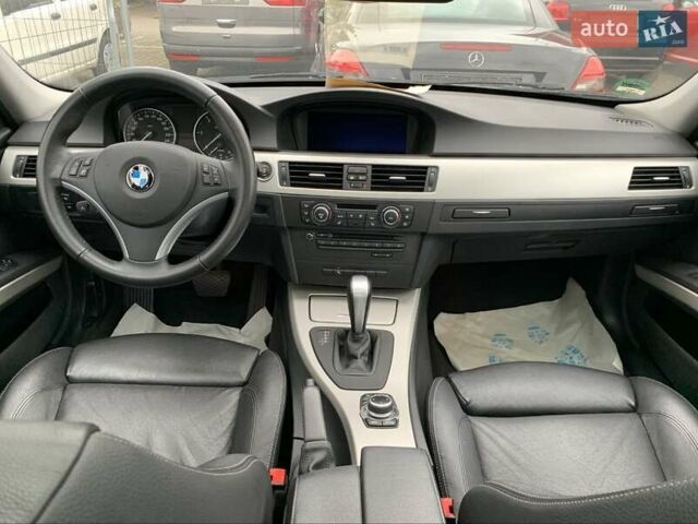 Серый БМВ 3 Серия, объемом двигателя 2 л и пробегом 209 тыс. км за 12000 $, фото 1 на Automoto.ua