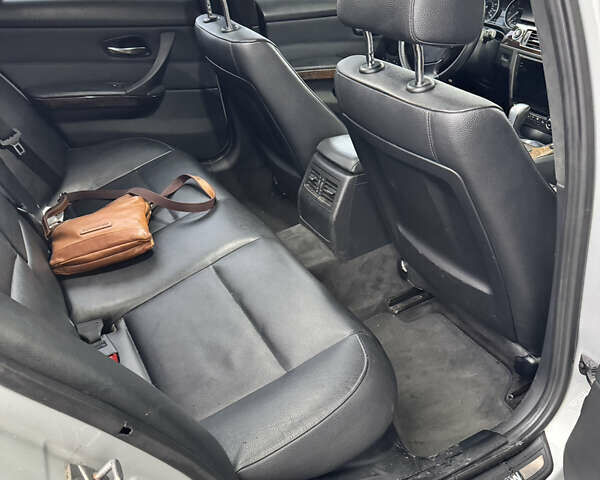 Сірий БМВ 3 Серія, об'ємом двигуна 3 л та пробігом 196 тис. км за 8900 $, фото 8 на Automoto.ua